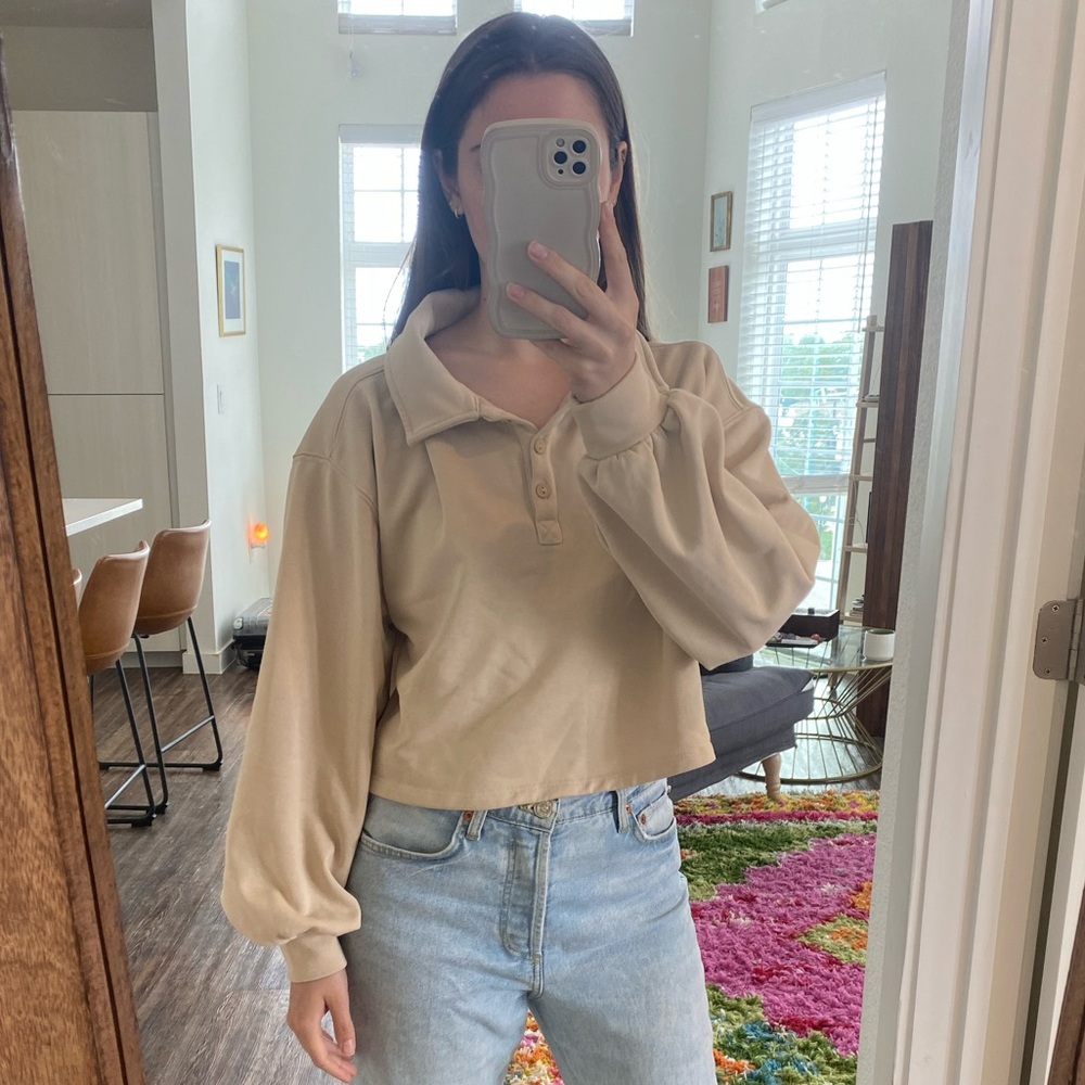 Crescent Top